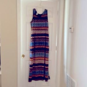 Beautiful print. Cato maxi dress with inside liner. 14/16W. Multi color